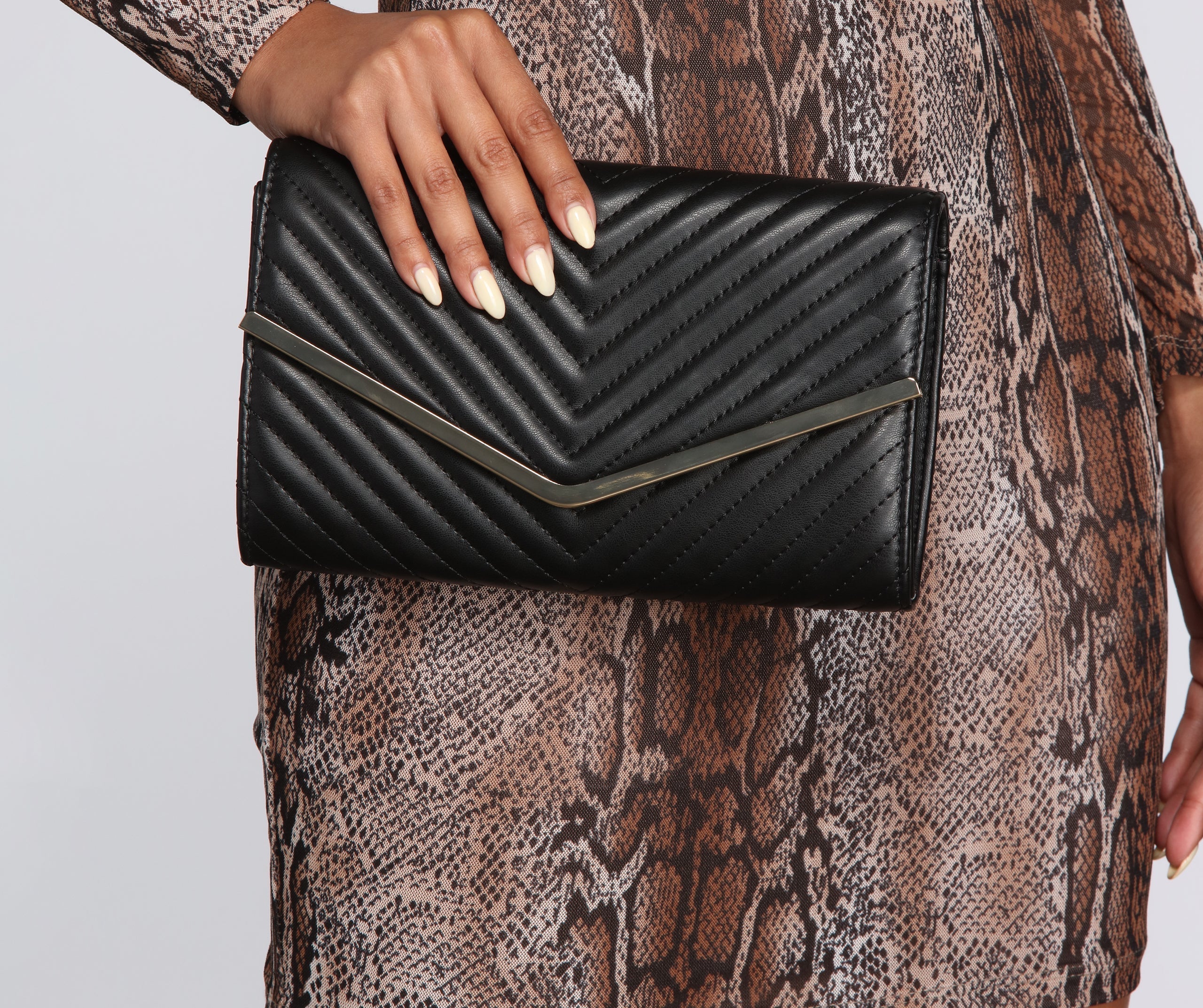 Timeless Chevron Clutch
