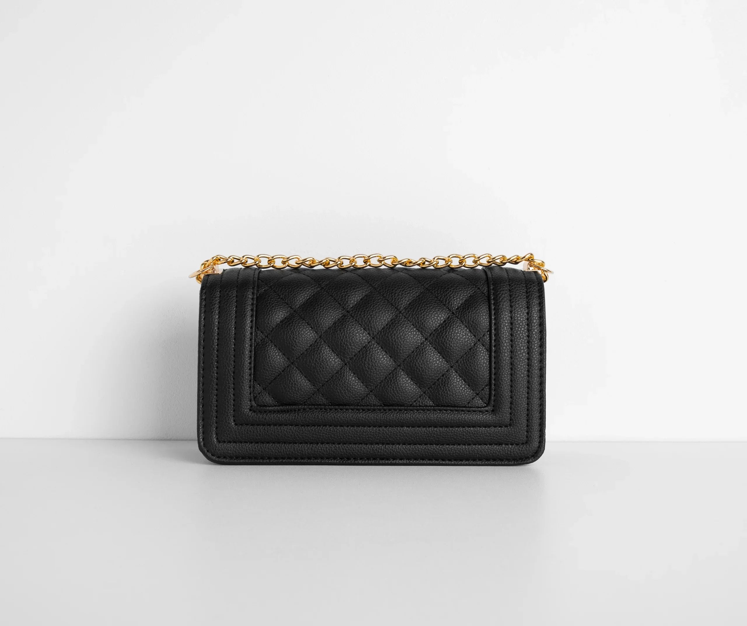 Quilted Elegance Faux Leather Handbag