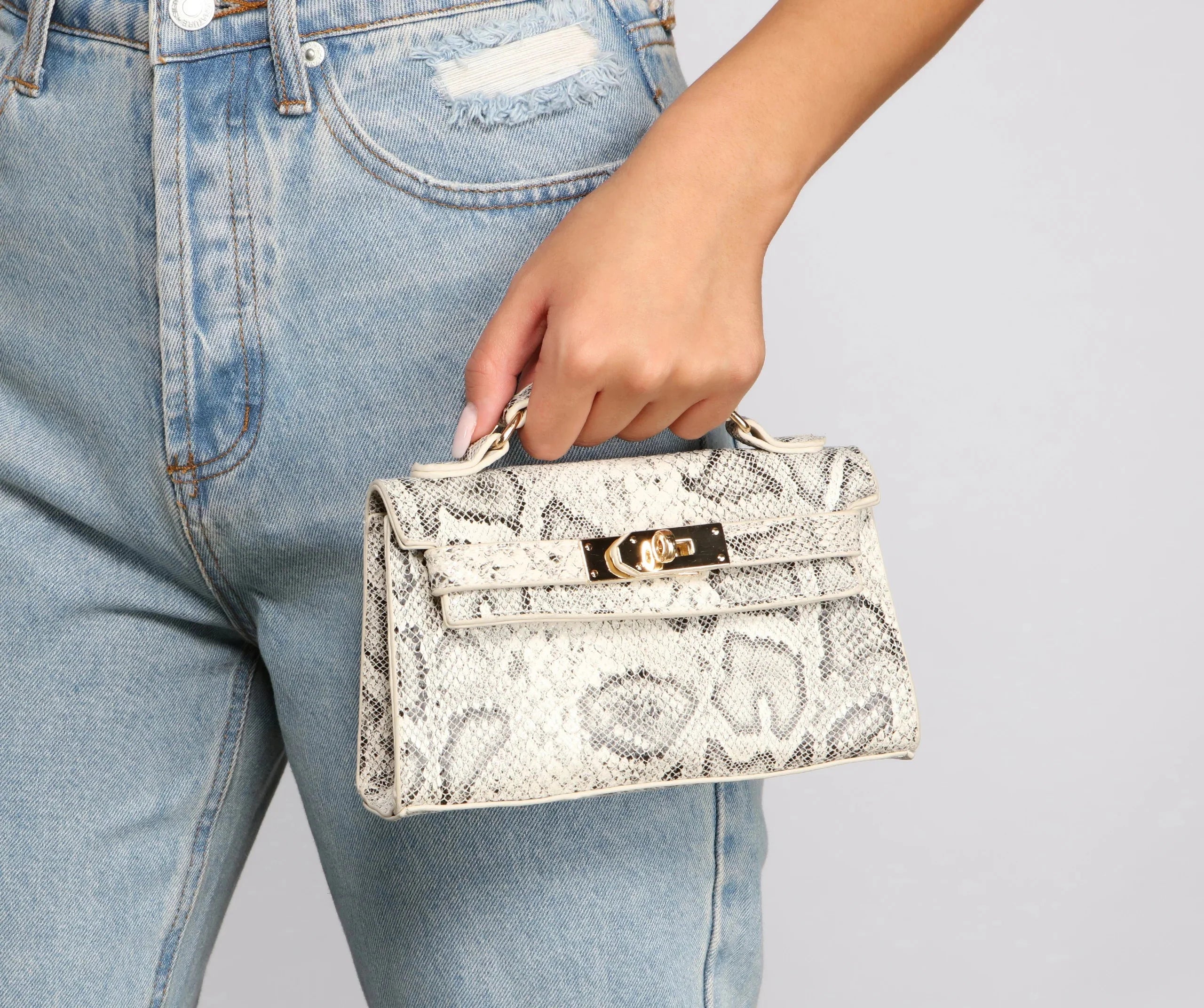 Sassy And Stylish Snake Print Crossbody